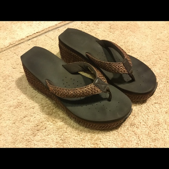 Women’s sandals
